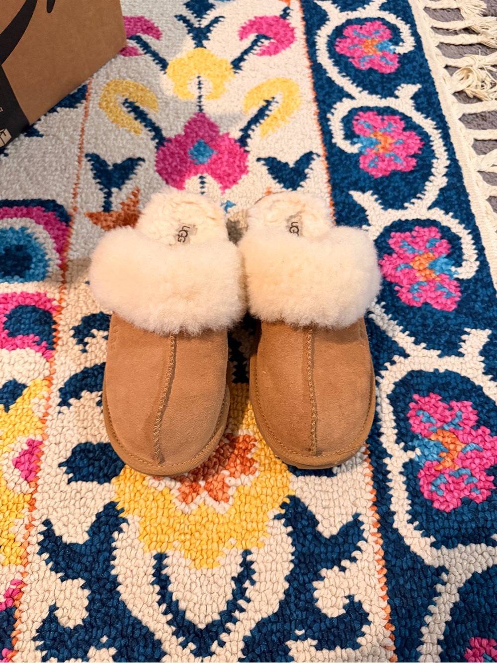 UGG Chestnut Sheepskin Lined Slippers - Chestnut